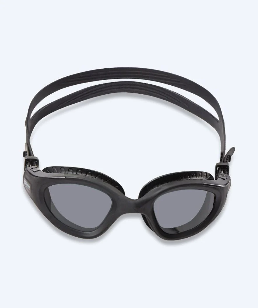 Watery okulary do pływania treningowe - Kelvin Active - Czarny (przydymione soczewki)