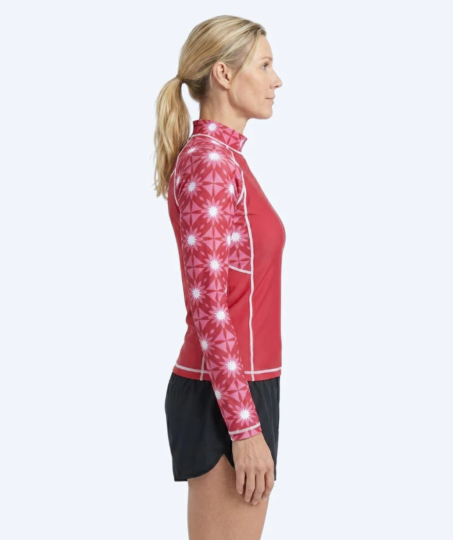 Watery koszulka UV dla kobiet - Aiko Langærmet Rashguard - Różowy/ciemnoczerwony - Image 3