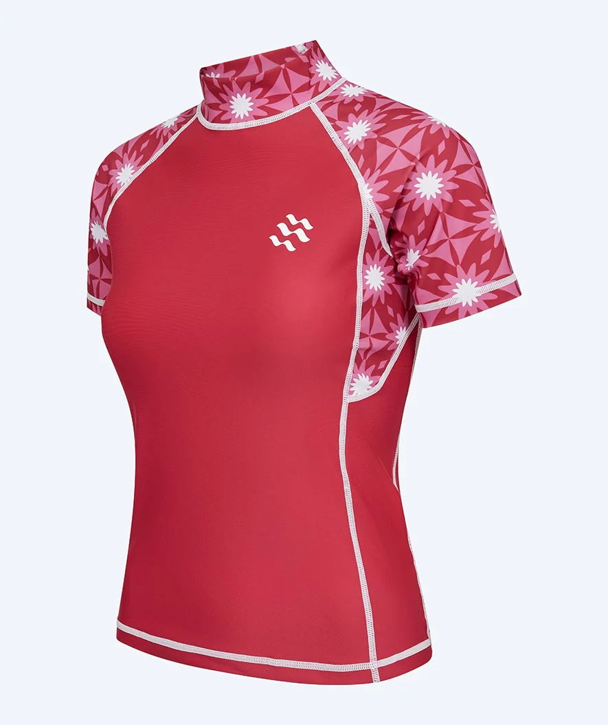 Watery koszulka UV dla kobiet - Aiko Kortærmet Rashguard - Różowy/ciemnoczerwony - Image 7