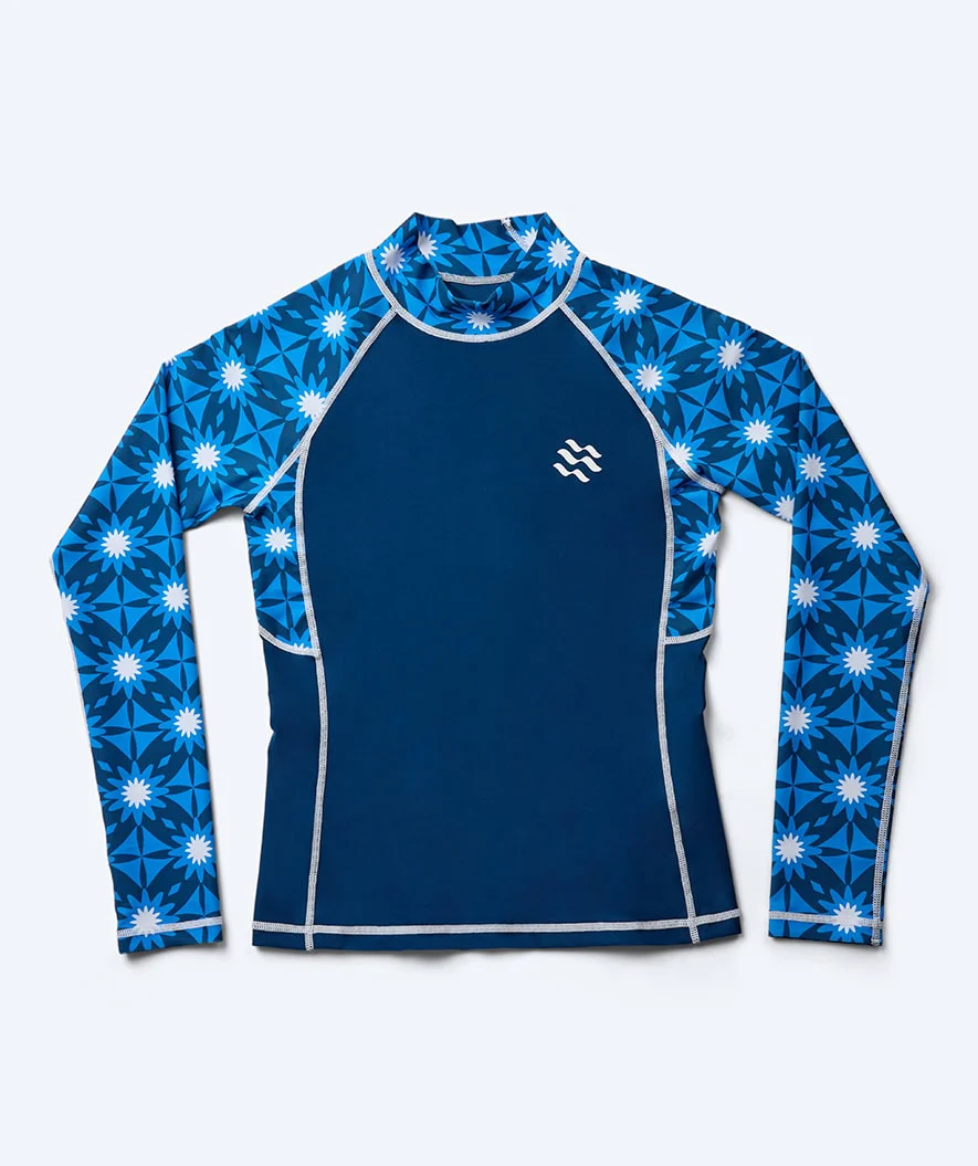 Watery koszulka UV dla kobiet - Aiko Langærmet Rashguard - Niebieski/Ciemnoniebieski - Image 11
